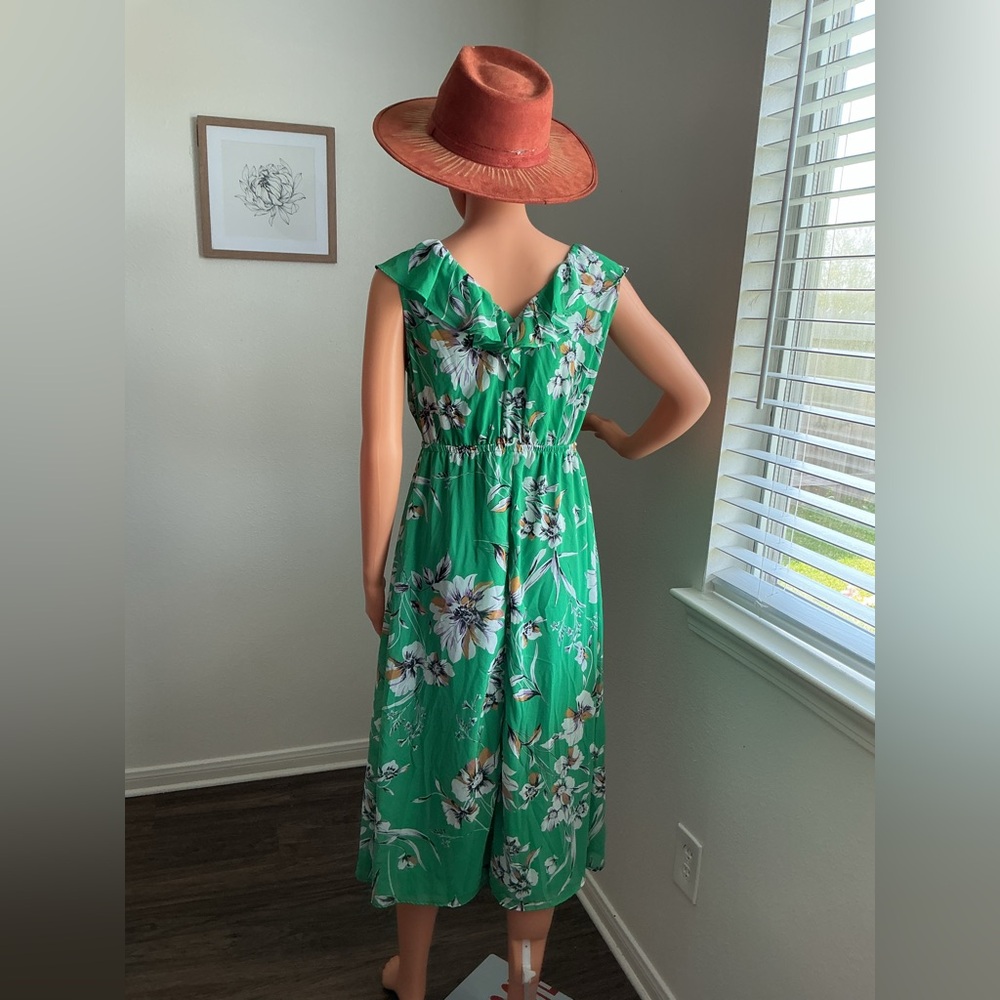 Maurices Floral Midi Dress Green Ruffle V-Neck Size M - Picture 3 of 8